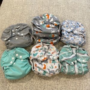 7 One Size Thirstie Cloth Diapers